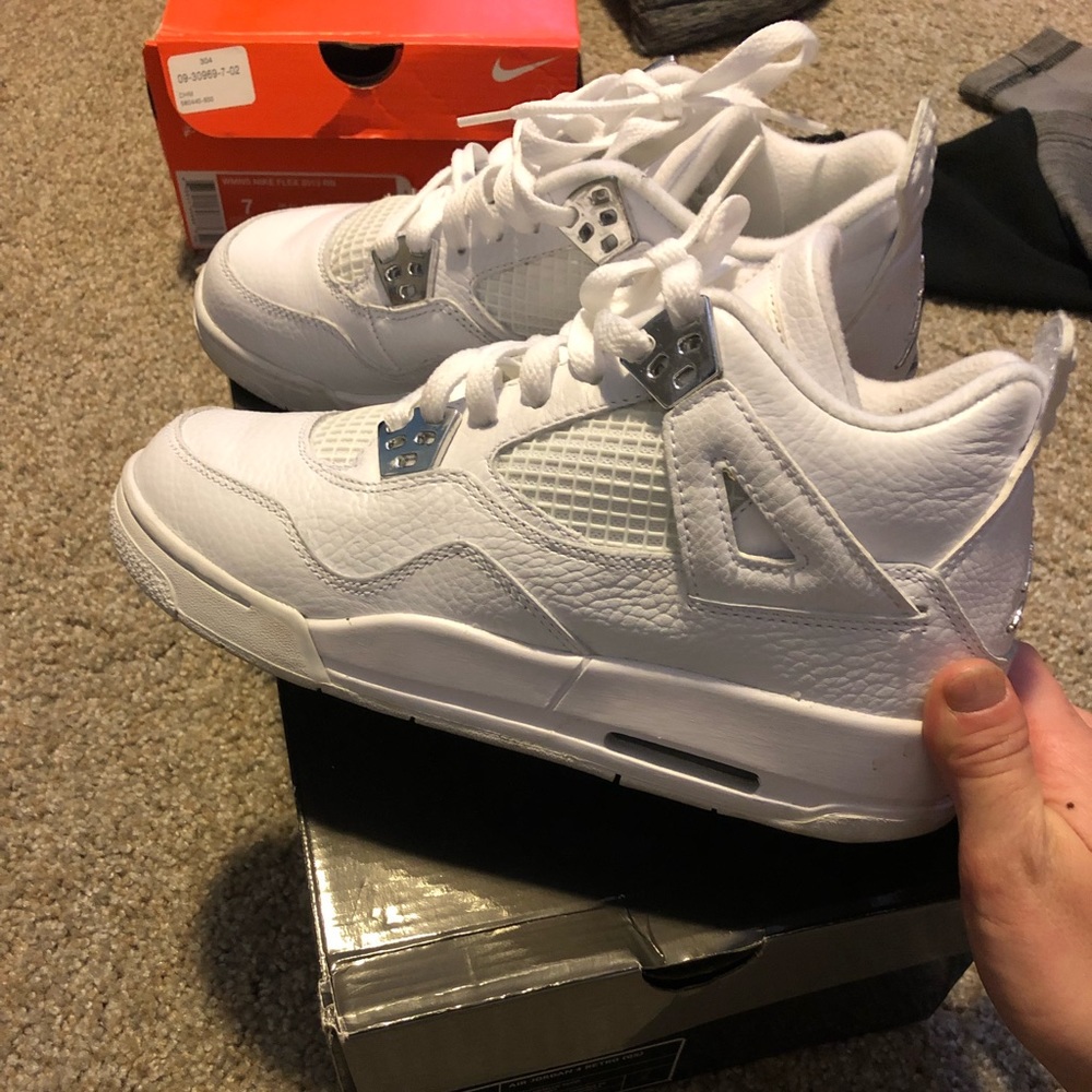 Jordan retro 4 pure money